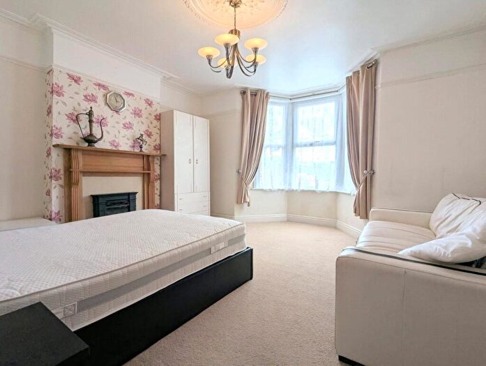 1 Bedroom House To Rent In Oldbury Court Road, Bristol, Somerset, BS16