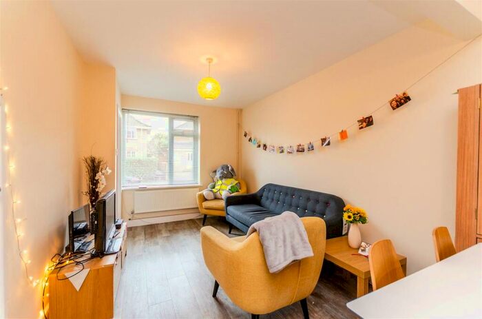 5 Bedroom House To Rent In Ruskin Road, Norwich, NR4