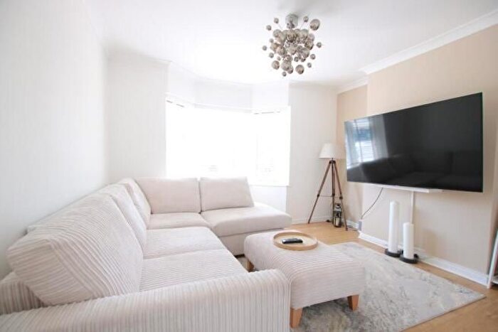 3 Bedroom Property To Rent In Mill Road, Southampton, SO15