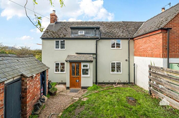 2 Bedroom Cottage For Sale In Willow Bank Road, Alderton, Tewkesbury, GL20