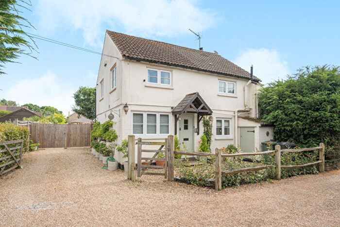 3 Bedroom Detached House For Sale In Tintells Lane, West Horsley, KT24