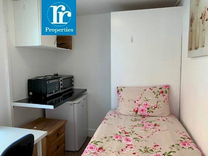 Studio To Rent In Cromwell Road, London, SW7