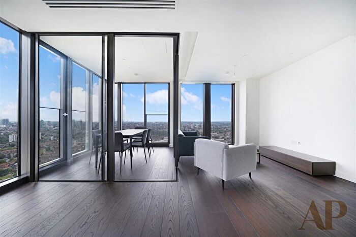 3 Bedroom Flat To Rent In Bondway, London, SW8