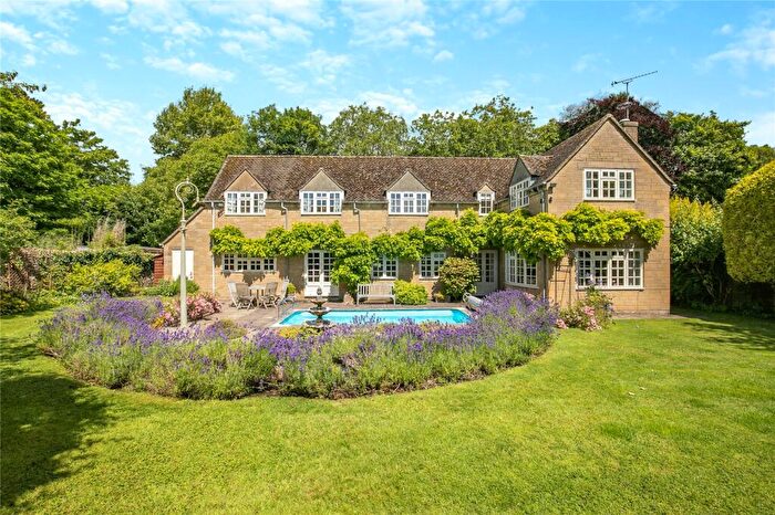4 Bedroom Detached House For Sale In Sawpit Lane, Lower Oddington, Moreton-in-Marsh, Gloucestershire, GL56