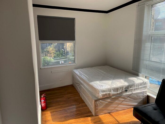 Studio To Rent In Harrow Road, London, NW10