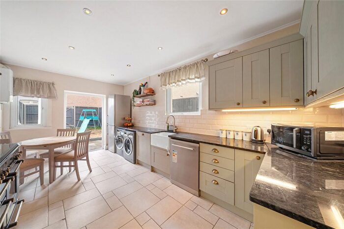 3 Bedroom Terraced House For Sale In Green Lane, London, SE20