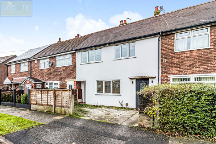 3 Bedroom Terraced House For Sale In Lytham Road, Flixton, M41
