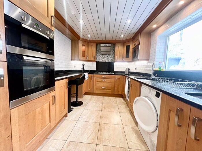 1 Bedroom House To Rent In Ocean Road, South Shields, NE33