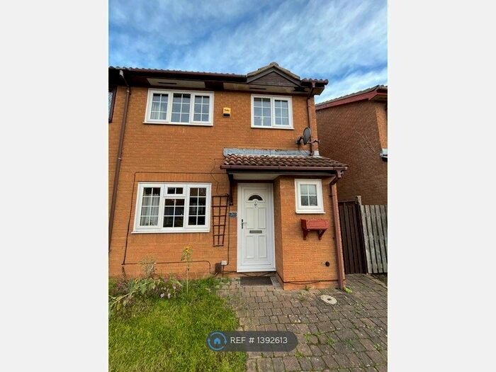 3 Bedroom Semi-Detached House To Rent In The Sycamores, Milton, Cambridge, CB24