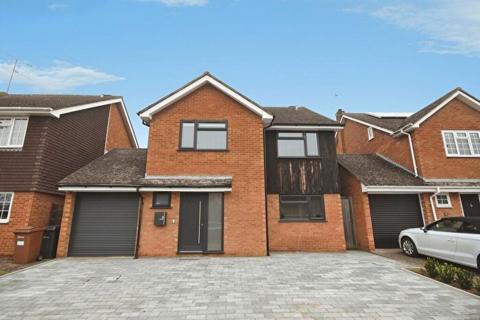 4 Bedroom Detached House For Sale In Valletta Close, Chelmsford, CM1