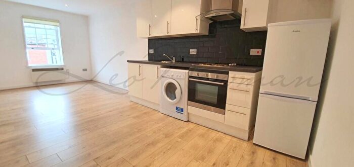 1 Bedroom Flat To Rent In Northbrook Street, Newbury, RG14