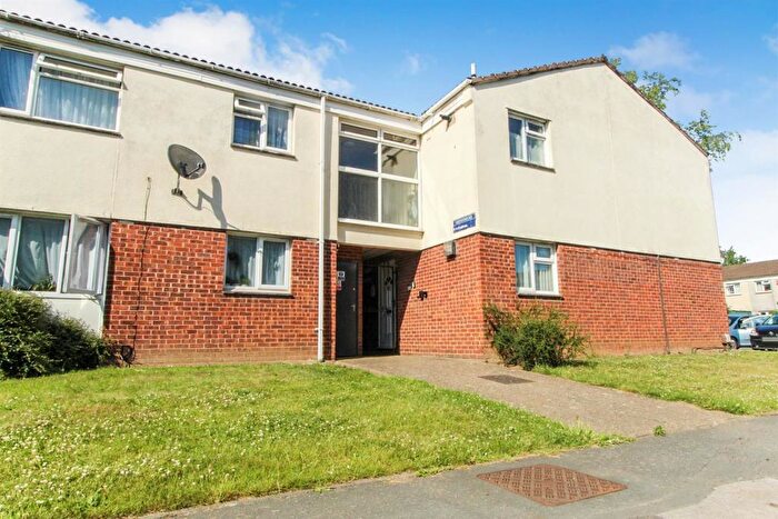 1 Bedroom Flat For Sale In Greystoke Road, Slough, SL2