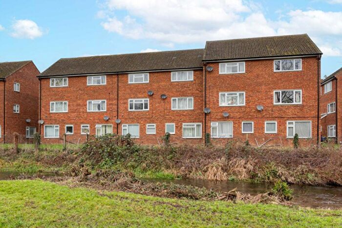 2 Bedroom Flat For Sale In Icknield Close, Ickleford, SG5