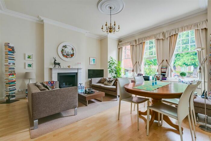 2 Bedroom Flat To Rent In Grange Road, London, W4