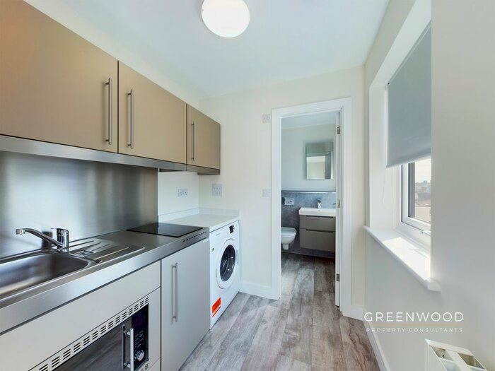 1 Bedroom Flat To Rent In Hythe Hill, Colchester, CO1