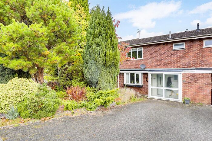 3 Bedroom Terraced House For Sale In Grainger Avenue, West Bridgford, Nottinghamshire, NG2