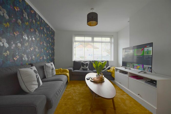 3 Bedroom Semi-Detached House To Rent In Fairhaven Road, Redhill, RH1