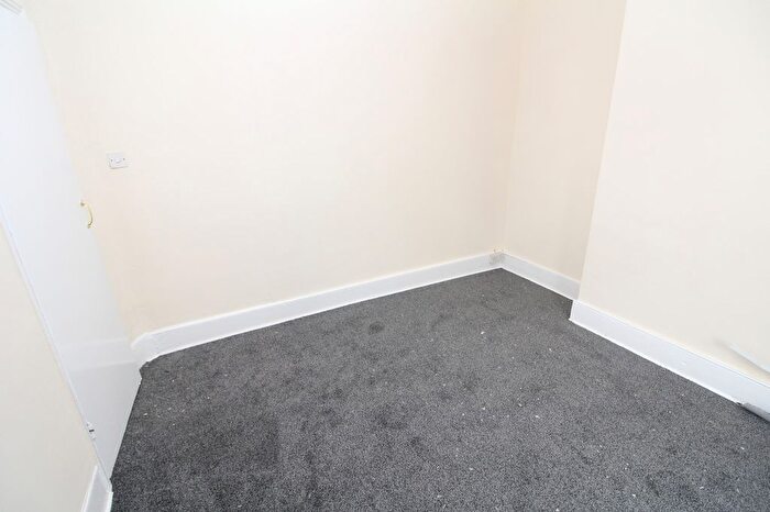 4 Bedroom Terraced House To Rent In Ingledew Road, Plumstead, SE18