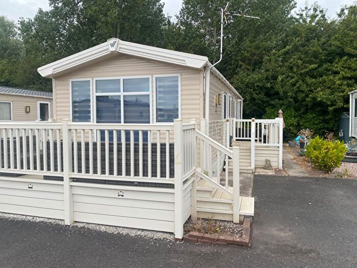 3 Bedroom Park Home For Sale In Southport New Rd Banks, Southport, PR9