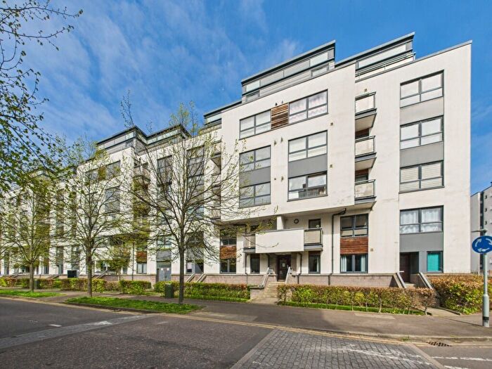1 Bedroom Flat For Sale In Waterfront Park, Edinburgh, EH5