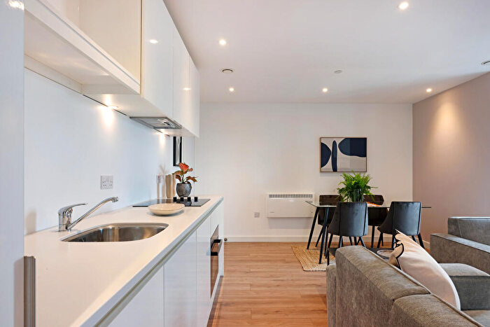 1 Bedroom Apartment To Rent In The Lansdowne, Hagley Road, Birmingham, B16