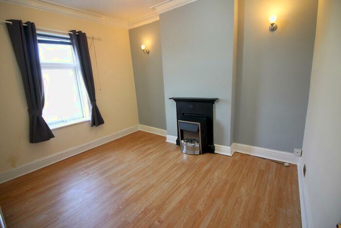 2 Bedroom Flat To Rent In Kew Road, Birkdale, PR8