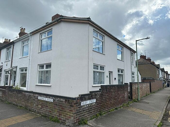 3 Bedroom End Of Terrace House To Rent In Norwich Road, Lowestoft, NR32