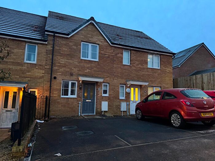 2 Bedroom Terraced House To Rent In Wood Green, Bridgend, CF31
