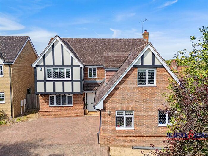 5 Bedroom Detached House For Sale In Hedgerows, Hutton, Brentwood, CM13
