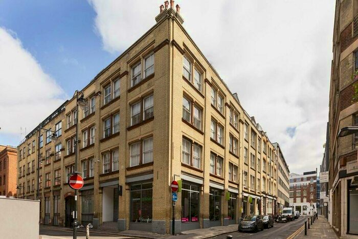 2 Bedroom Flat To Rent In Great Sutton Street, Clerkenwell, EC1V