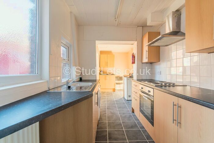 4 Bedroom Property To Rent In Croydon Road, Fenham, Newcastle Upon Tyne, NE4