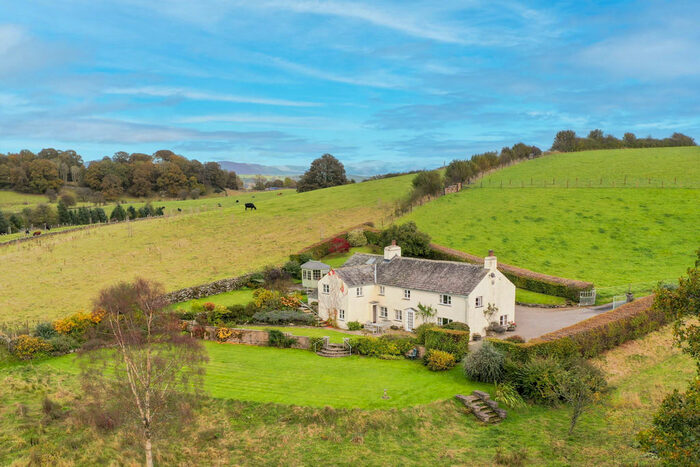 4 Bedroom Detached House For Sale In Bank End, Bonningate, Kendal, Cumbria, LA8