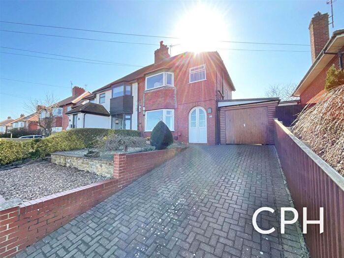 3 Bedroom Property For Sale In Red Scar Drive, Scarborough, YO12