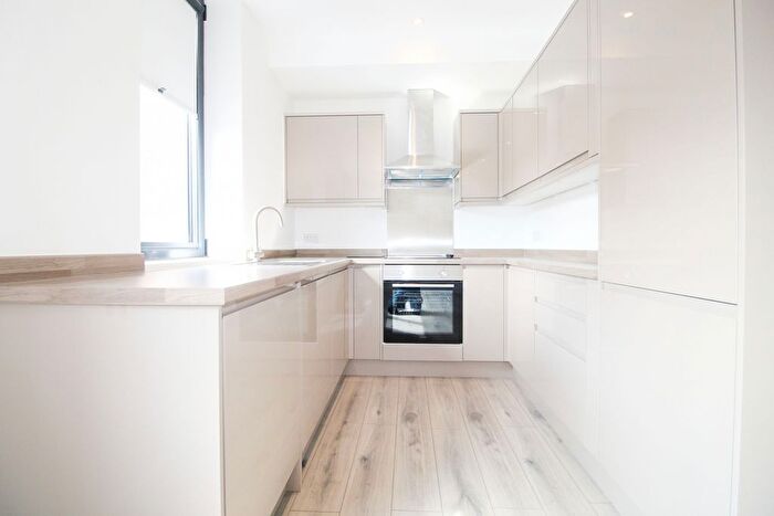 1 Bedroom Flat To Rent In Uxbridge Road, West Ealing, Ealing, London, W13