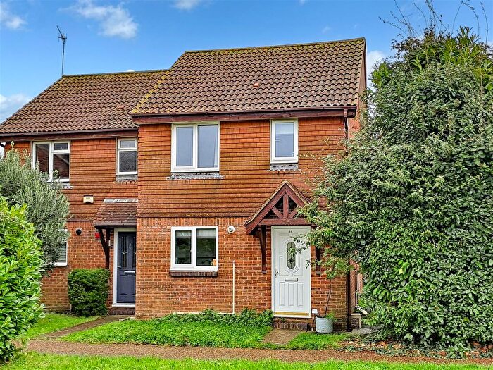 3 Bedroom Semi-Detached House For Sale In Ascot Way, Rustington, BN16