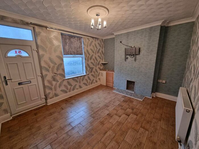 3 Bedroom House To Rent In Milgate Street, Royston, S71