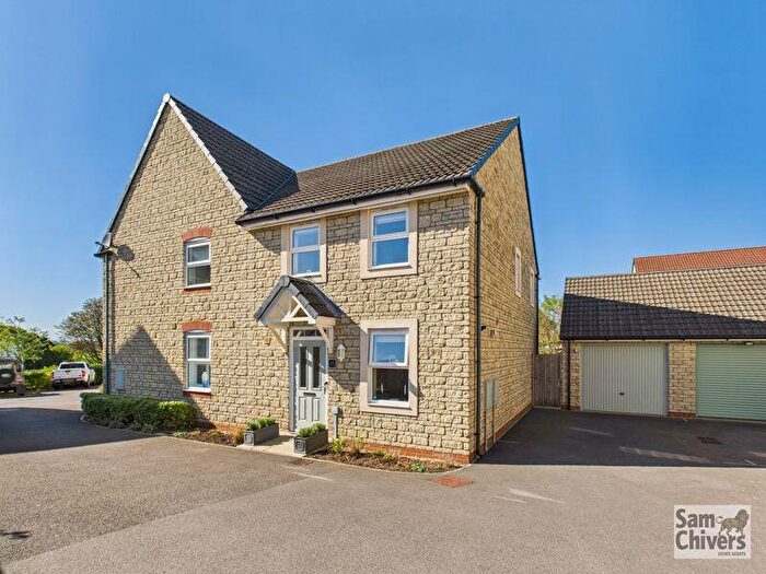 3 Bedroom Semi-Detached House For Sale In Brandown Close, Temple Cloud, BS39