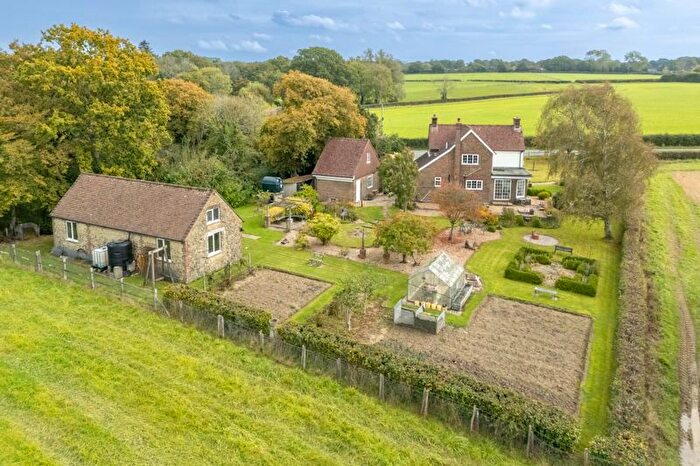 2 Bedroom Detached House For Sale In Lewes Road, Blackboys, TN22