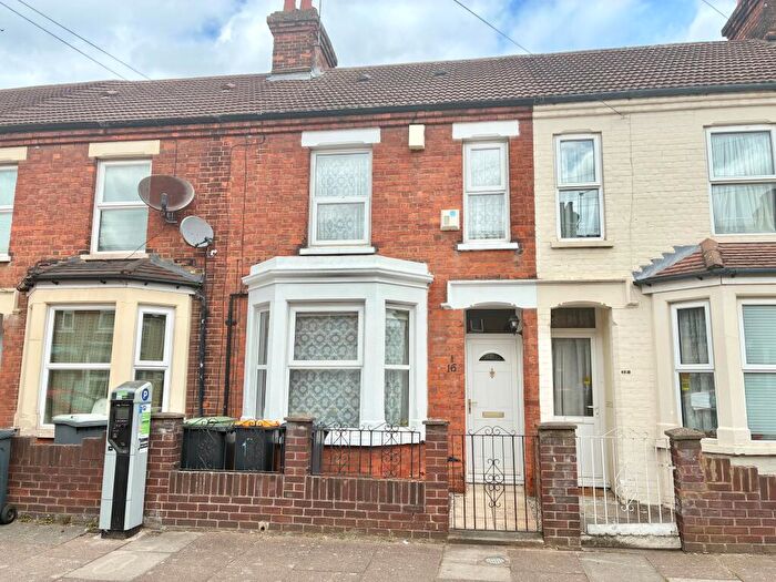 2 Bedroom House To Rent In Maryville Road, Bedford, MK42