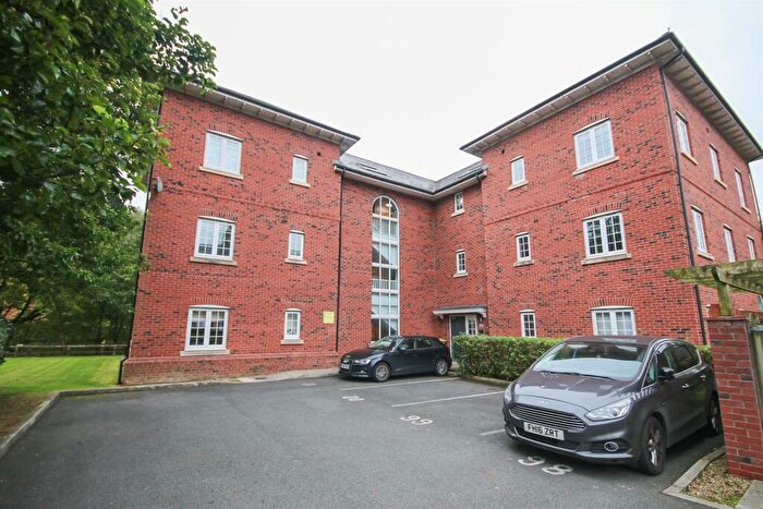 1 Bedroom Flat For Sale In Langcliffe Place, Stoneclough, Radcliffe, M26