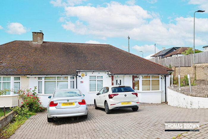 4 Bedroom Semi-Detached Bungalow For Sale In Edmunds Avenue, Orpington, BR5