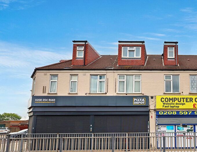 1 Bedroom Flat For Sale In B Eastern Avenue, Ilford, IG2
