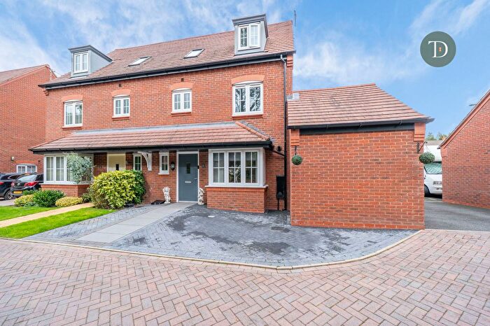 4 Bedroom Semi-detached House For Sale In College Way, Eastham, Wirral, CH62