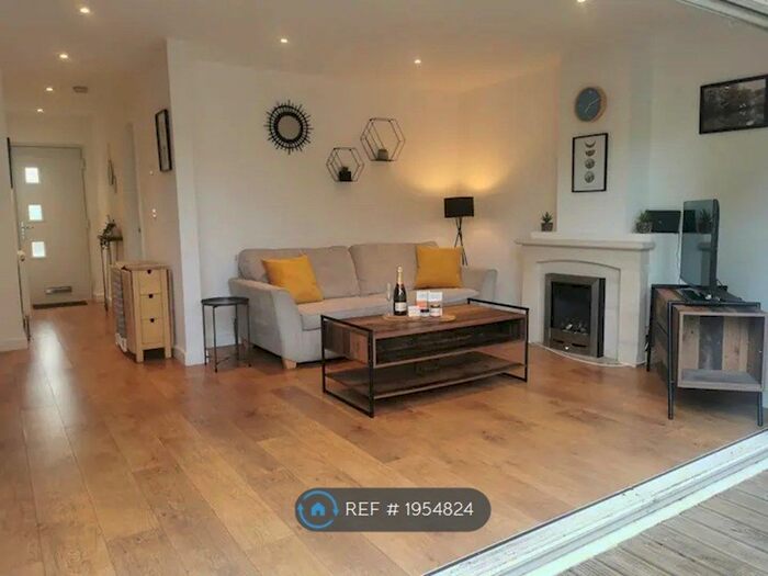 2 Bedroom Flat To Rent In Oxford, Oxford, OX4