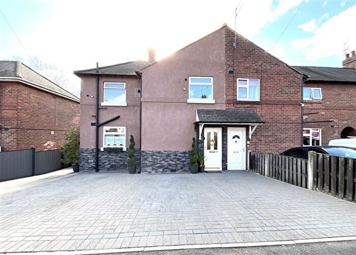 3 Bedroom Semi-Detached House For Sale In North Road, Rotherham, S65