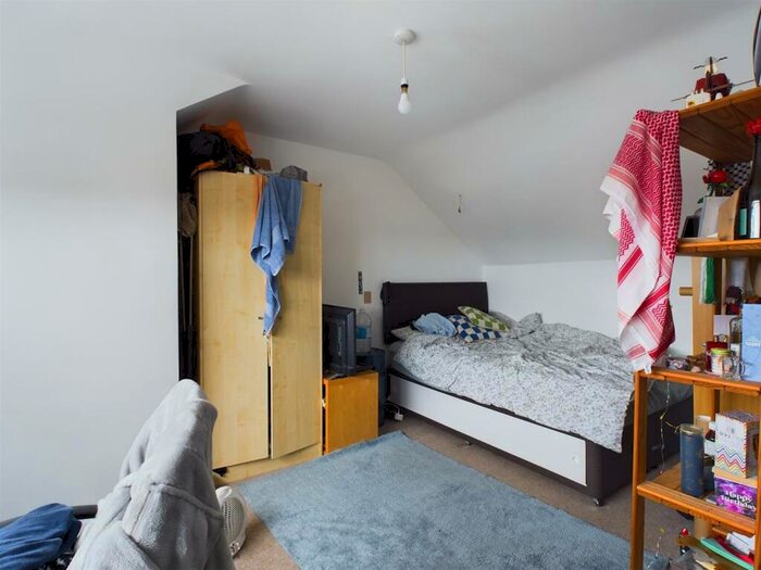 5 Bedroom House To Rent In Selba Drive, Brighton, BN2