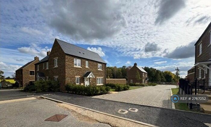 2 Bedroom Detached House To Rent In Fardon Way, Deddington, OX15