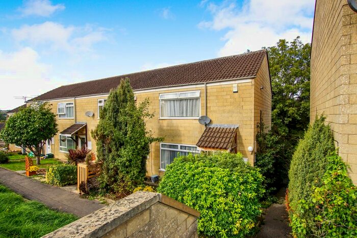 2 Bedroom End Of Terrace House To Rent In Pennine Road, Oldland Common, BS30