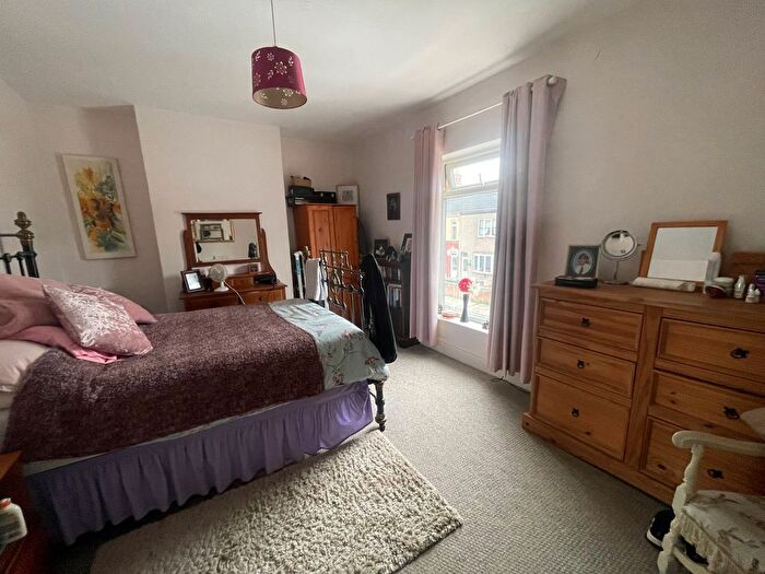 3 Bedroom Terraced House For Sale In Gertrude Street, Grimsby, DN32