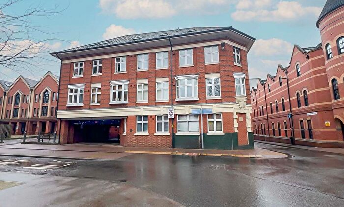1 Bedroom Flat For Sale In York Road, City Centre, Leicester, LE1